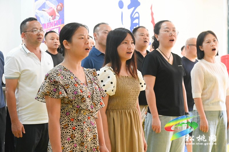 松桃：慶祝中華人民共和國(guó)成立75周年合唱大賽正在緊張排練