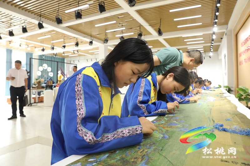 【粵黔協(xié)作·莞愛銅行】廣東省教育廳副廳長程大欣一行來松調(diào)研