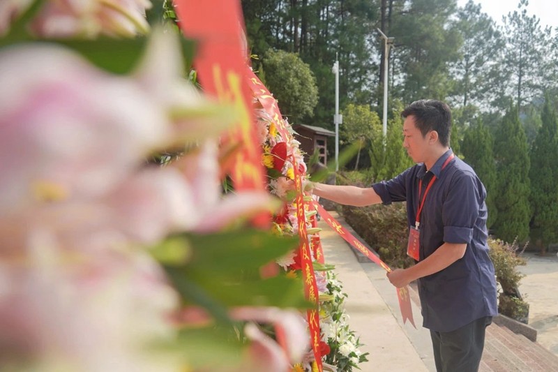 紀(jì)念紅二、紅六軍團(tuán)木黃會(huì)師90周年座談會(huì)在印江召開