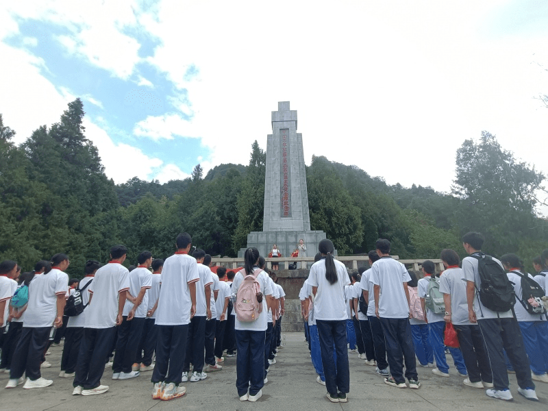 【武陵視界】武陵山區(qū)域媒體聯(lián)盟蹲點(diǎn)報(bào)道 | 印江木黃村：“軟硬兼施” 讓紅色村莊煥發(fā)靚麗光彩