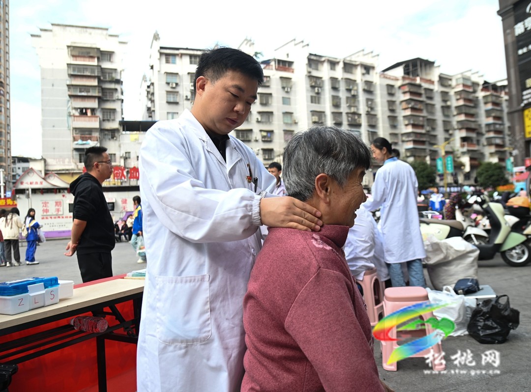 縣民族中醫(yī)院：開展“醫(yī)心向黨·中醫(yī)惠民”主題義診活動(dòng)