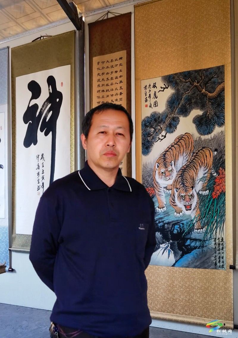 用線條美書寫輝煌人生——記沖出國門筆耕不輟五十載的中名聯(lián)簽約書法家黃前生