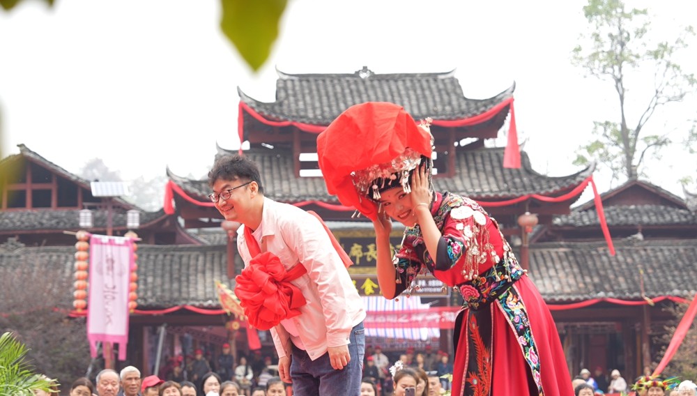 松桃歡樂慶苗年