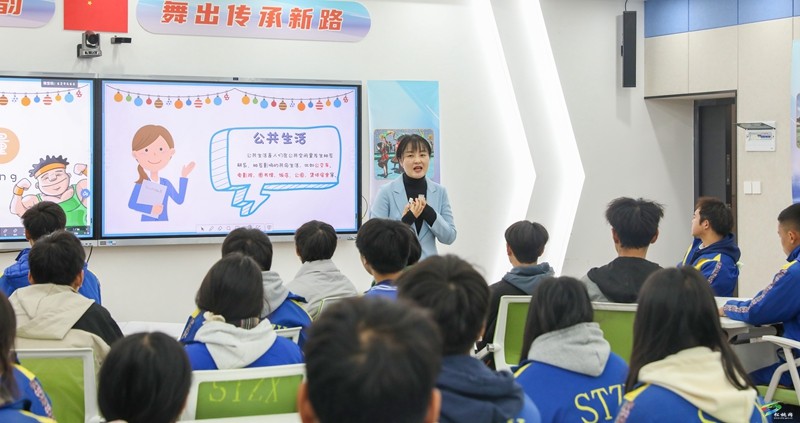 【粵黔協(xié)作·莞愛銅行】東莞名師來我縣開展送教活動(dòng)