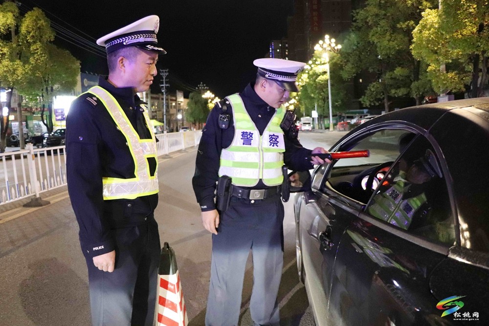 松桃公安扎實推進“冬季行動” 讓平安守護持續(xù)“升溫”