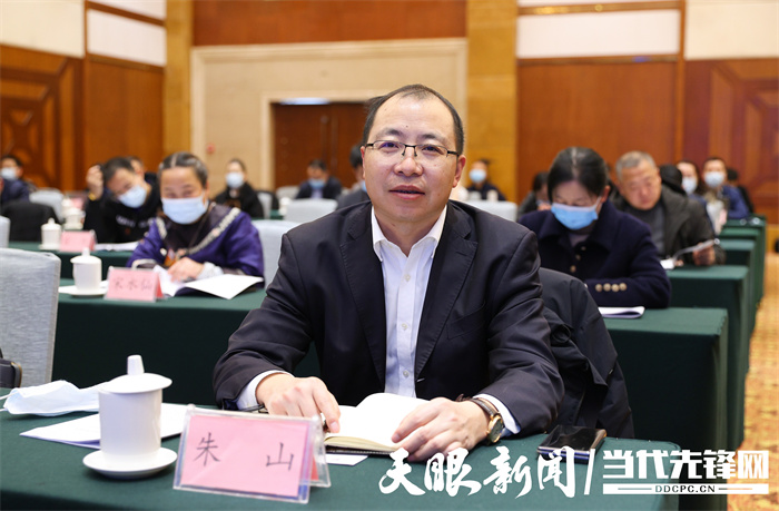 【兩會·民生新觀察】“黃小西吃晚飯” ！吃的是貴州文旅“長桌宴”