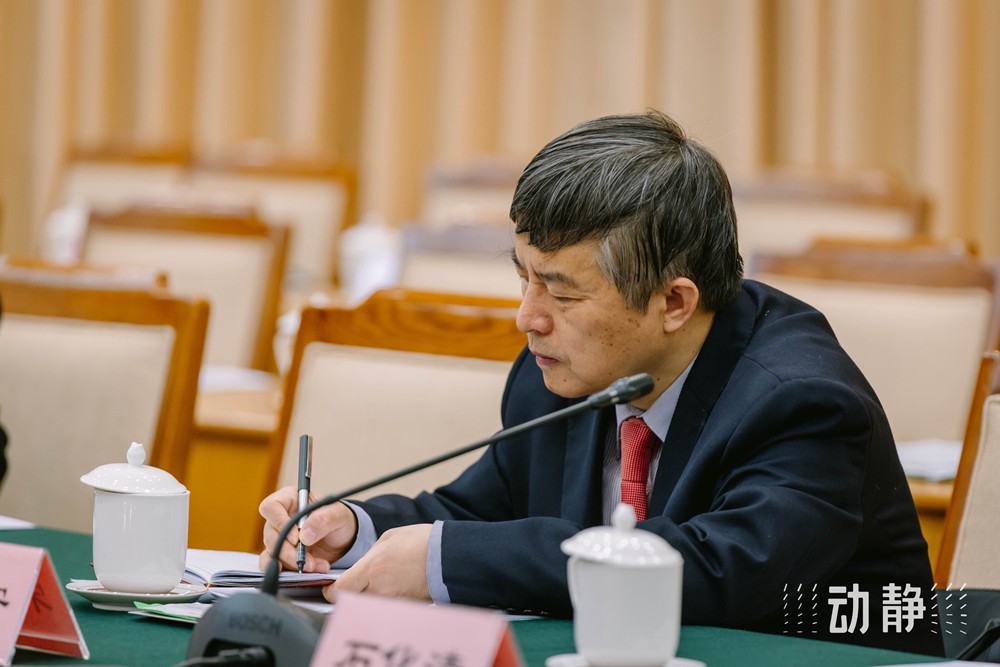 兩會鏡距離丨貴州代表團(tuán)“開放日”，展現(xiàn)開放自信的貴州