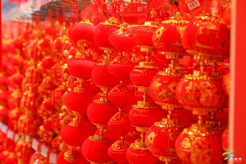 迎新春 辦年貨┃希望精致生活超市“年味兒”十足