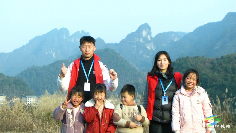 松桃大學(xué)生支教團：十三天點亮山區(qū)兒童求知夢想