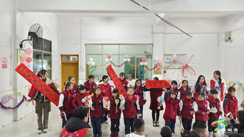 松桃大學(xué)生支教團：十三天點亮山區(qū)兒童求知夢想