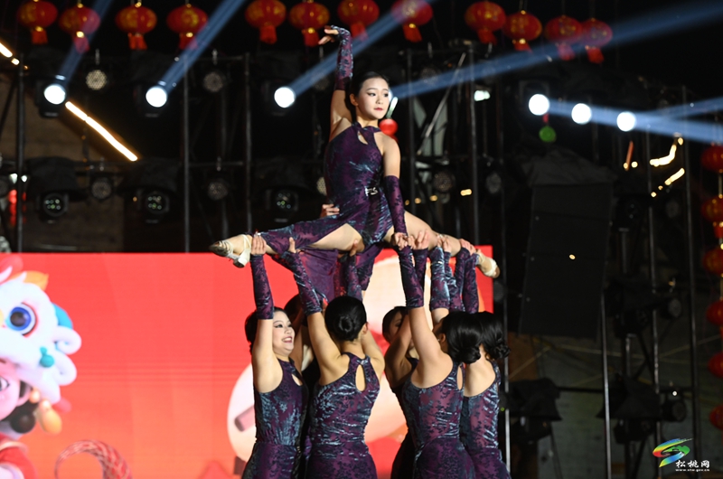 松桃：春之星“炫舞飛揚”國標、街舞大賽燃動村晚大舞臺