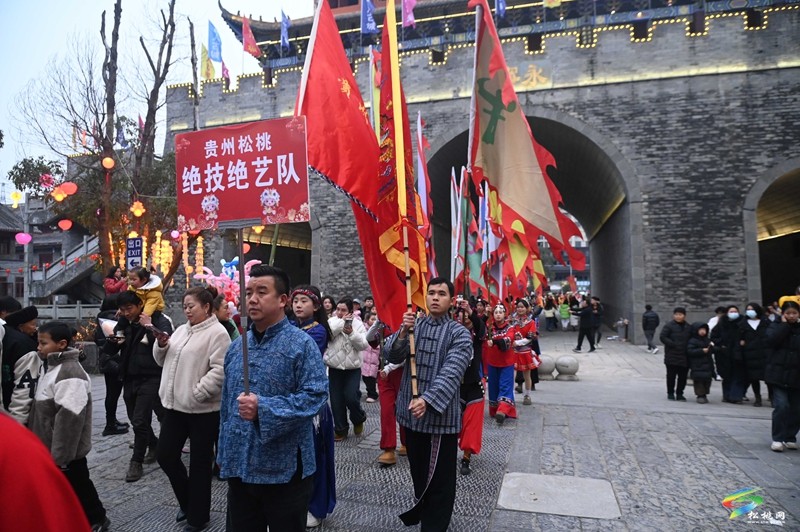 【網(wǎng)絡(luò)中國(guó)節(jié)·元宵】松桃：巡游猜謎賞歌舞 歡樂(lè)幸福鬧元宵