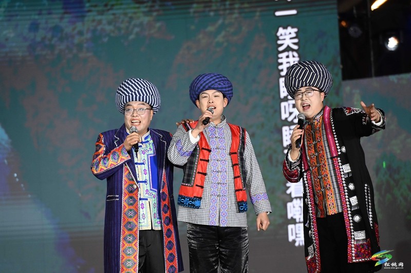 【網(wǎng)絡(luò)中國(guó)節(jié)·元宵】松桃：巡游猜謎賞歌舞 歡樂(lè)幸福鬧元宵