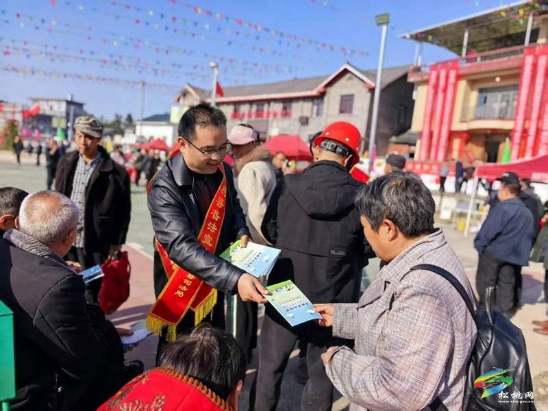 【未成年人保護(hù)】民族節(jié)日助普法  攜手共護(hù)未成年