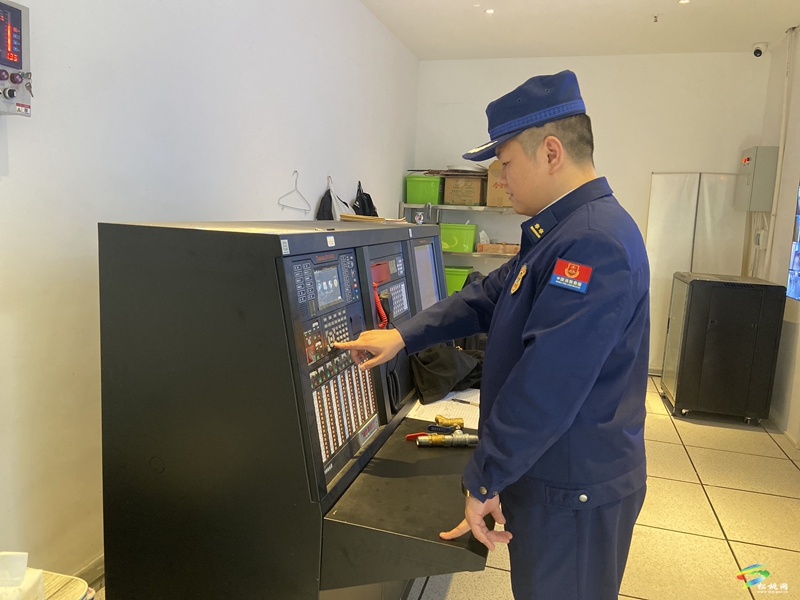 縣消防救援大隊(duì)開展人員密集場所消防安全服務(wù)指導(dǎo)