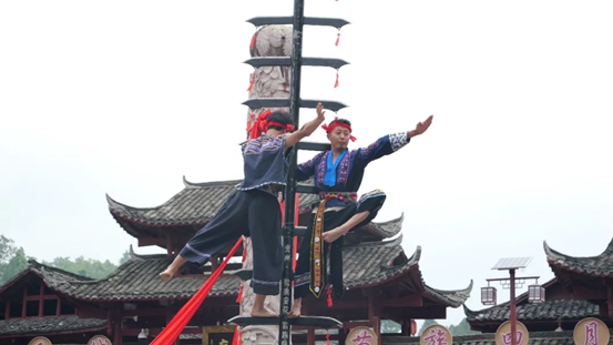 “神奇松桃 魅力苗鄉(xiāng)” 貴州省松桃苗族自治縣亮相《300秒看家鄉(xiāng)》
