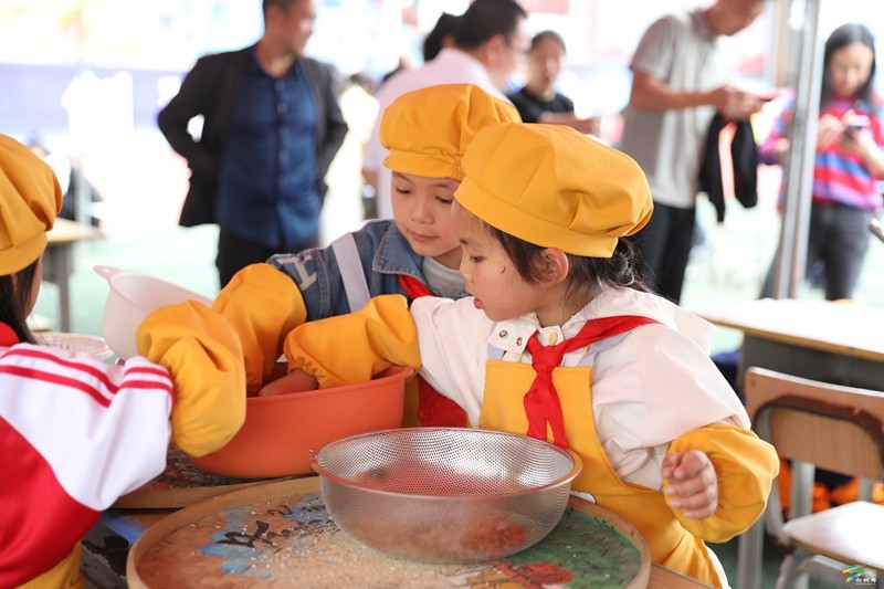 松桃舉行第三屆中小學(xué)生勞動教育實踐技能大賽