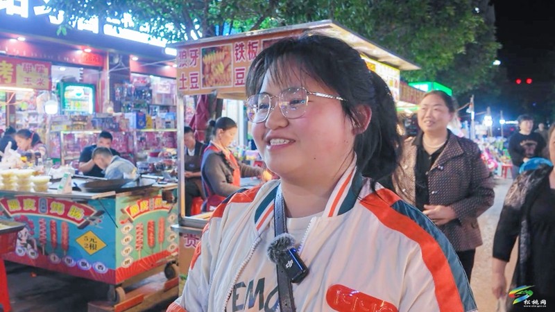 松桃：小城夜市 五一“食”力全開(kāi)