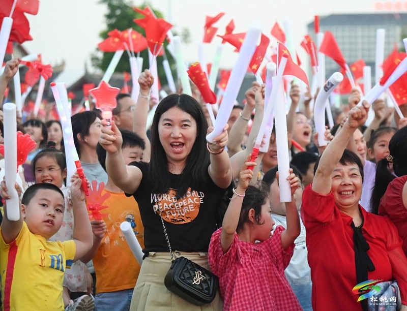 五一邂逅松桃村晚！石梁與太平營競演點(diǎn)燃鄉(xiāng)村文化盛宴