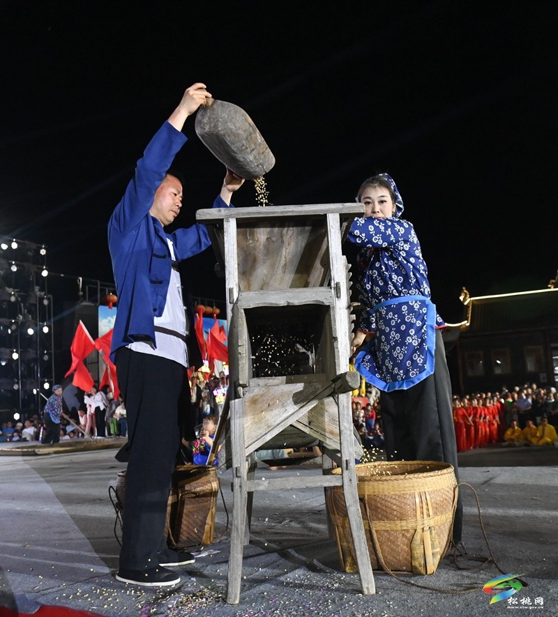 五一邂逅松桃村晚！石梁與太平營競演點(diǎn)燃鄉(xiāng)村文化盛宴