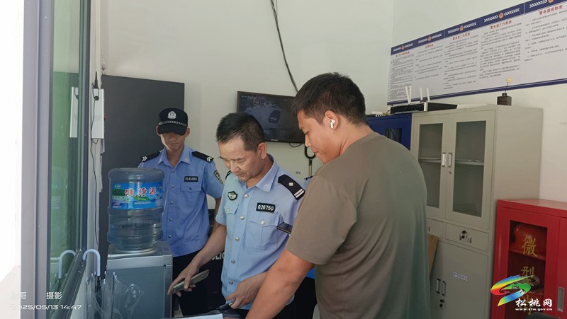 寨英派出所開展校園安全檢查  筑牢轄區(qū)校園安全防線