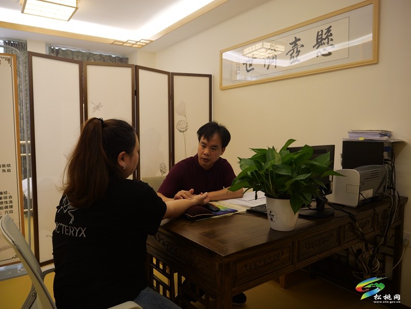 我縣婦幼保健院婦孺國(guó)醫(yī)堂揭牌開診