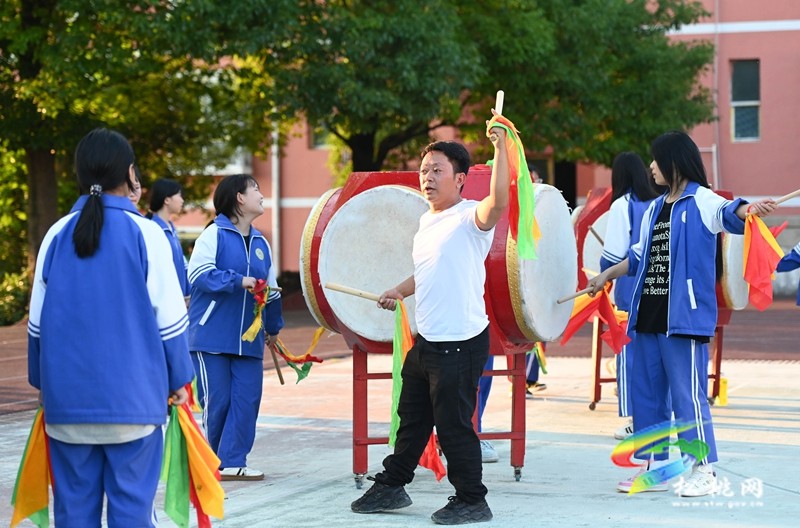 松桃：學習花鼓技藝 傳承民族文化