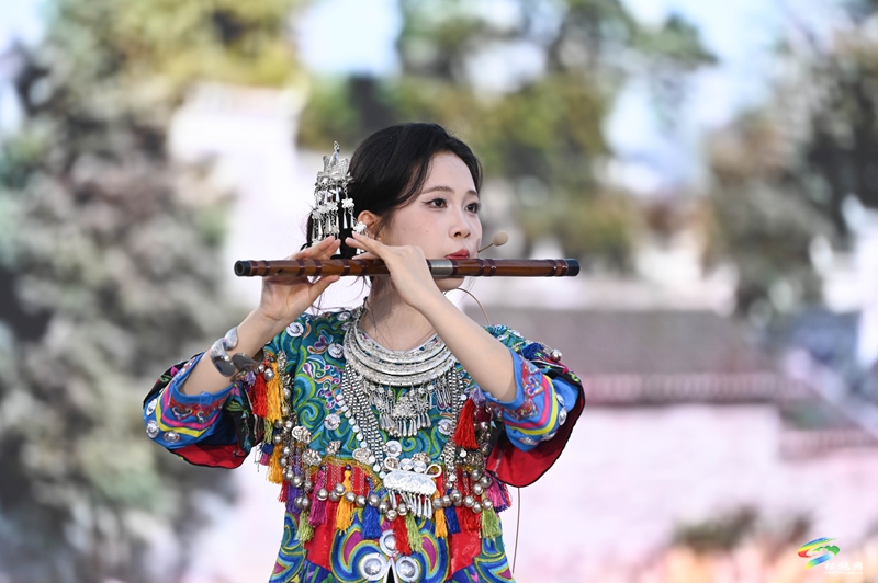 【吃貴州“晚飯”·看松桃村晚】生態(tài)賦能鄉(xiāng)村振興 松桃村晚奏響綠色新樂(lè)章