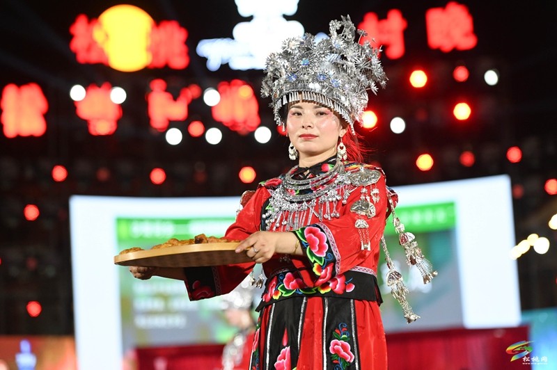 【吃貴州“晚飯”·看松桃村晚】松桃村晚第十期圓滿落幕 鄉(xiāng)村文化盛宴再掀高潮