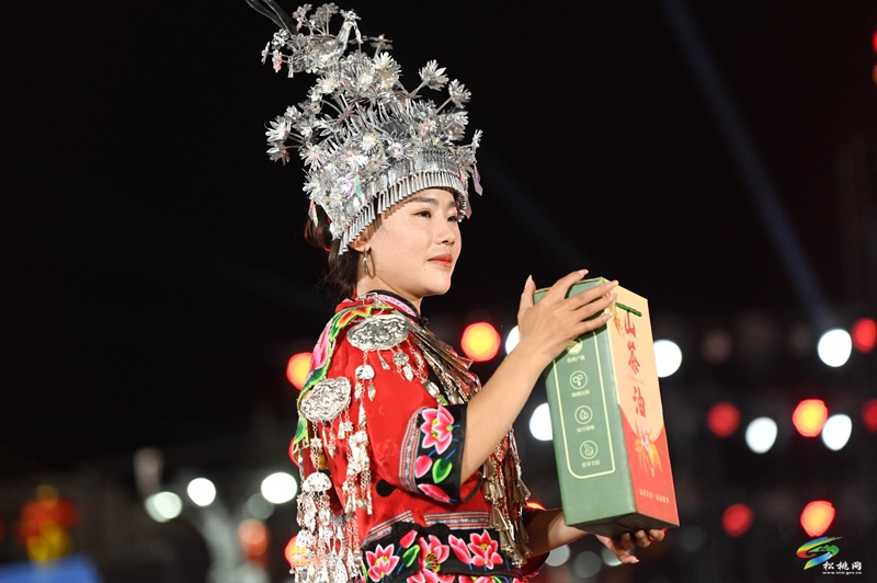 【吃貴州“晚飯”·看松桃村晚】松桃村晚第十期圓滿落幕 鄉(xiāng)村文化盛宴再掀高潮