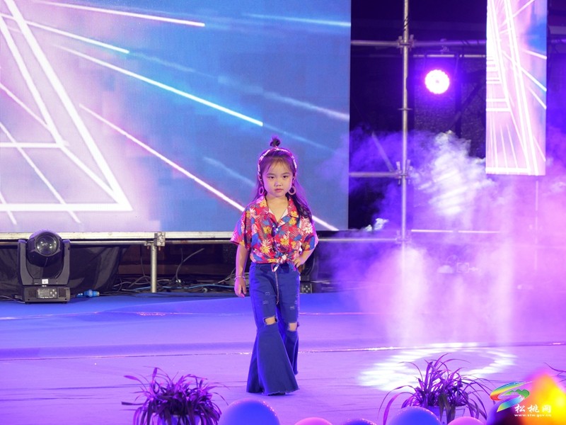 縣第五幼兒園舉行2025屆大班畢業(yè)典禮