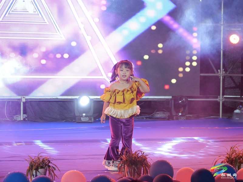 縣第五幼兒園舉行2025屆大班畢業(yè)典禮