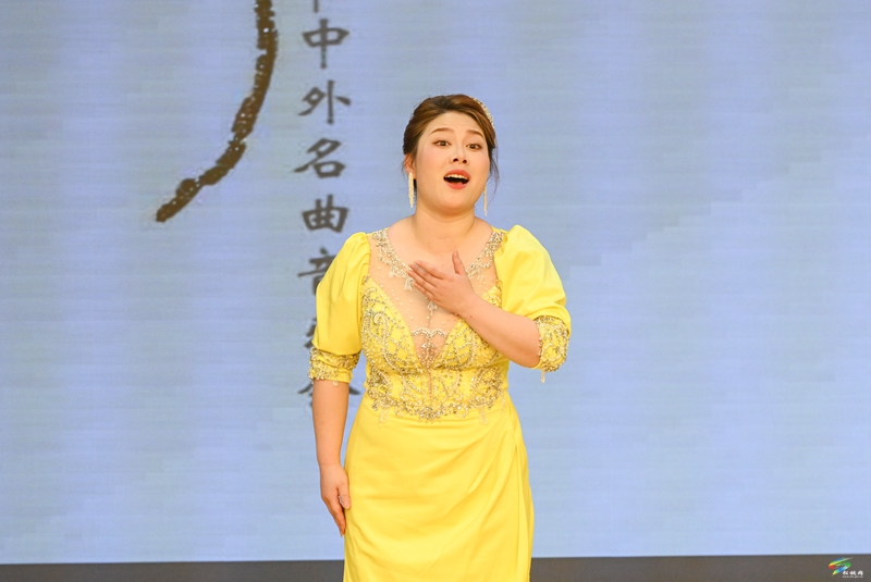 “香音飄歌”中外名曲音樂會在我縣精彩奏響