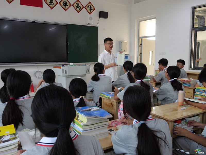 啟用即開學(xué)！松桃思源實驗學(xué)校首迎學(xué)子育新篇