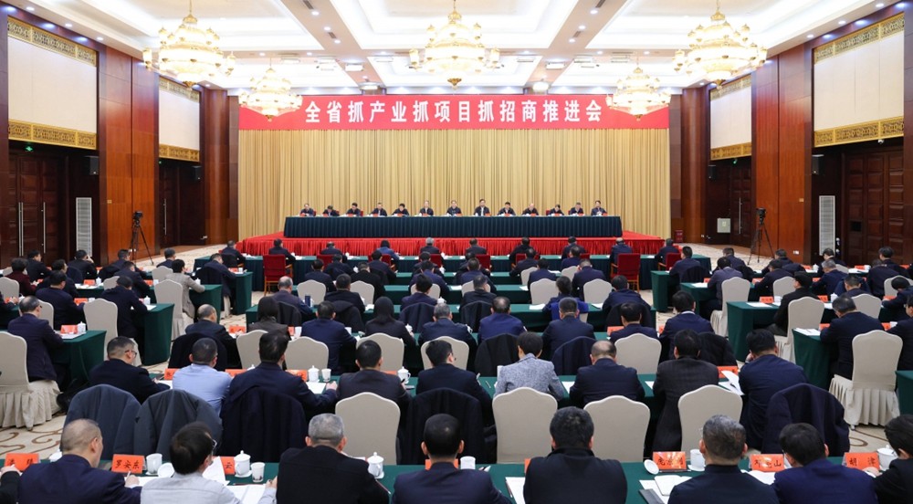 《貴州日報》刊登乾興平署名文章：走好新時代的長征路 寫好中國式現(xiàn)代化貴州篇章｜紀念遵義會議召開90周年