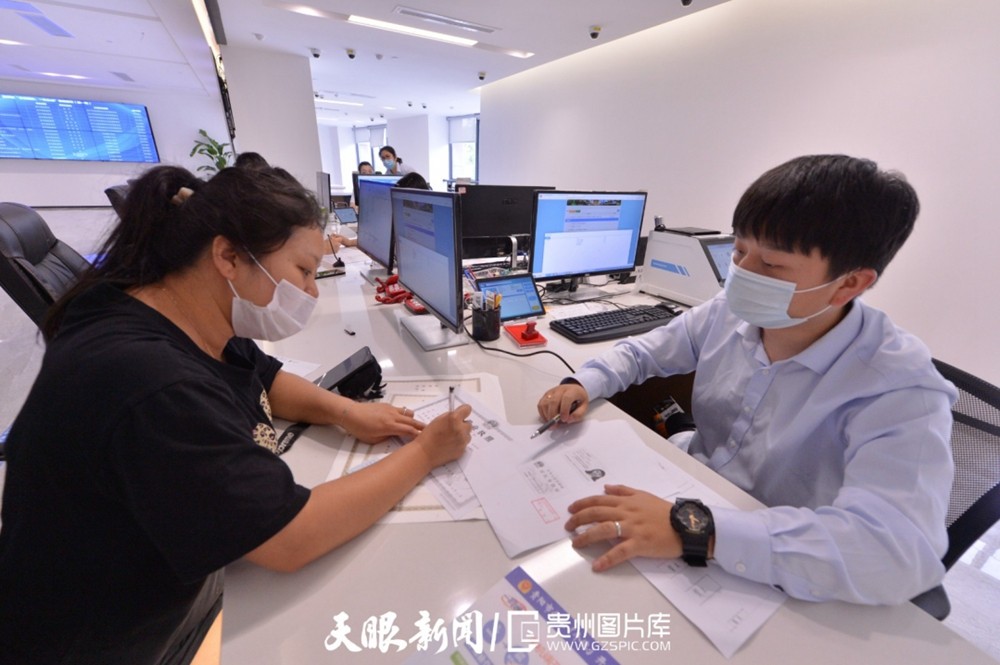 《貴州日報》刊登乾興平署名文章：走好新時代的長征路 寫好中國式現(xiàn)代化貴州篇章｜紀念遵義會議召開90周年