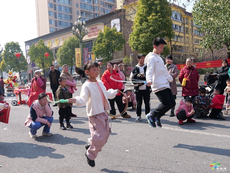 希望城第五屆業(yè)主年會(huì),傳統(tǒng)民俗點(diǎn)燃鄰里情