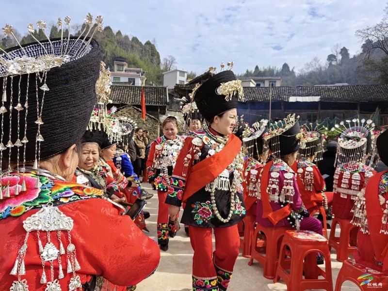 【網(wǎng)絡(luò)中國節(jié)·春節(jié)】松桃：歡歡喜喜鬧新春