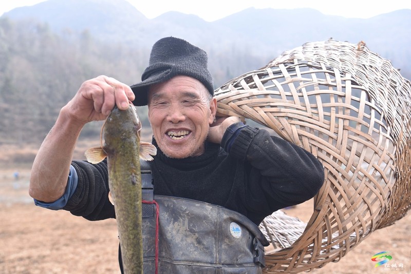 【網(wǎng)絡中國節(jié)·春節(jié)】松桃：傳統(tǒng)捕魚活動歡慶新春佳節(jié)