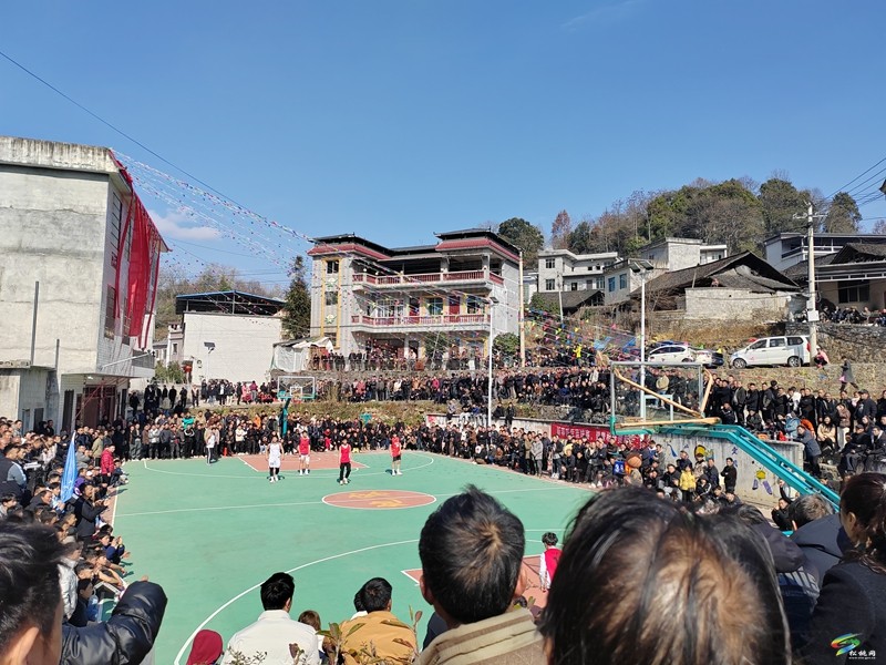 群眾性活動，讓群眾唱主角  ——從松桃自治縣正大鎮(zhèn)地容村慶新春籃球友誼賽透視農(nóng)村群眾性文化活力
