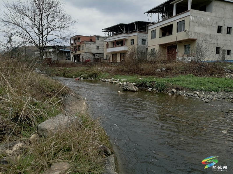 普覺(jué)鎮(zhèn)水銀村積極探索衛(wèi)生管理新模式