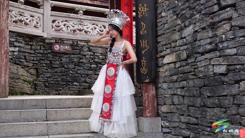 【網(wǎng)絡(luò)中國(guó)節(jié)·清明】松桃苗王城:清明假期人氣火爆 游客紛至沓來(lái)