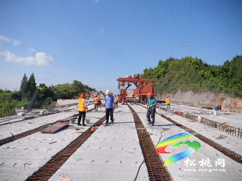 G352松桃太平營至孟溪公路改擴(kuò)建工程進(jìn)度完成80%?