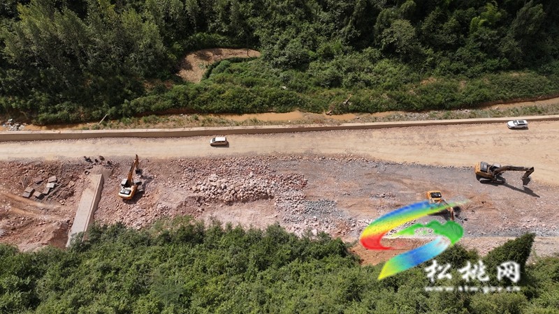 G352松桃太平營至孟溪公路改擴(kuò)建工程進(jìn)度完成80%?